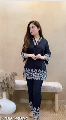 Vinita Creations Women Kurti Pant Set