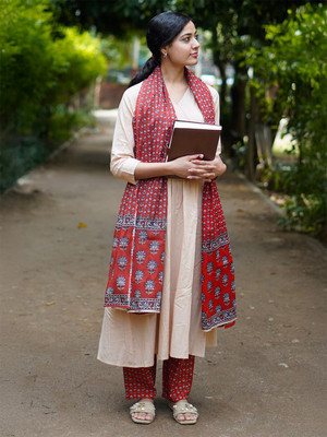 Janasya Women Kurta Pant Dupatta Set