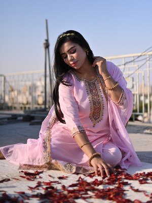 VredeVogel Women Kurta Pant Dupatta Set