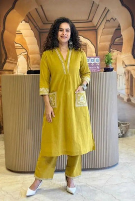 SWADHY Women Kurti Pant Set