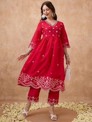 Globus Women Kurta Pant Set