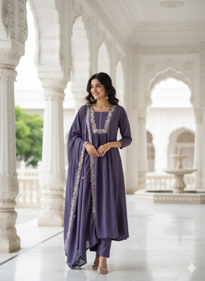 New Ethnic 4 You Women Kurta Pant Dupatta Set