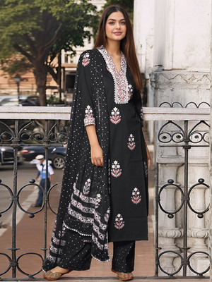 Gosriki Women Kurta Pant Dupatta Set