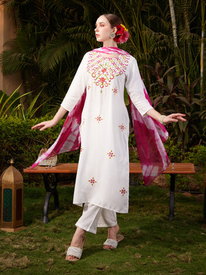 Globus Women Kurta Pant Dupatta Set