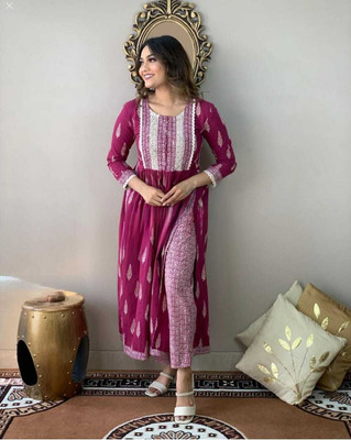 MASTRANI Women Kurta Pant Set