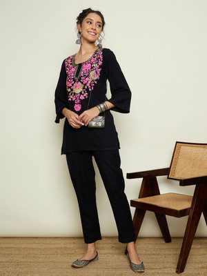 Shae by SASSAFRAS Women Kurta Pant Set