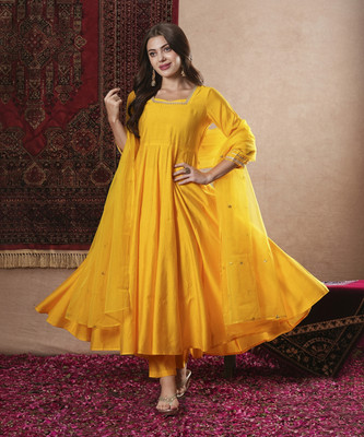 Gosriki Women Kurta Pant Dupatta Set