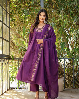 Dwarros Embellished Kurta, Trouser/Pant & Dupatta Set