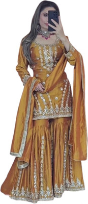 AVITAATEX Women Ethnic Top Sharara Dupatta Set
