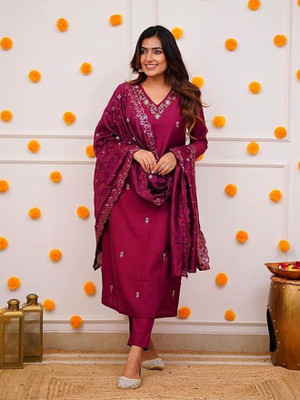 FOXDX Women Kurti Pant Dupatta Set