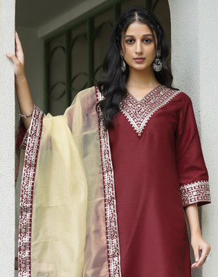 Skylee Women Kurta Pant Dupatta Set