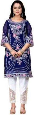 A One Collection Women Kurta Pant Set