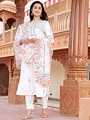 Sangria Women Kurta Pant Set
