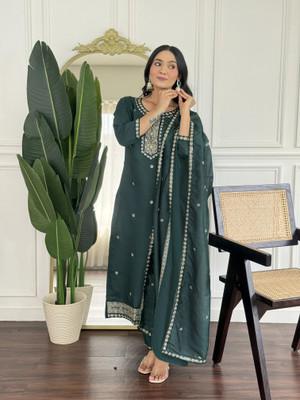 PILUDI HOUSE Women Kurti Pant Dupatta Set