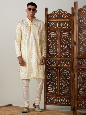 VASTRAMAY Men Solid A-line Kurta(Gold)