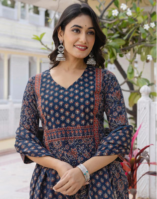 Skylee Women Kurta Pant Dupatta Set