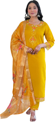 ADHEERA Women Kurti Pant Dupatta Set