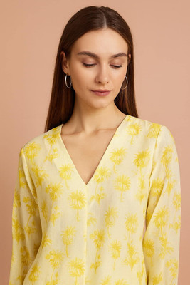 Sangria Women Kurta Palazzo Set