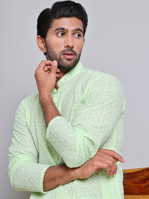 Jompers Men Embroidered Straight Kurta(Green)