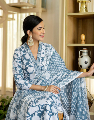 Skylee Women Kurta Pant Dupatta Set