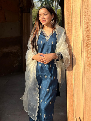 VredeVogel Women Kurta Pant Dupatta Set