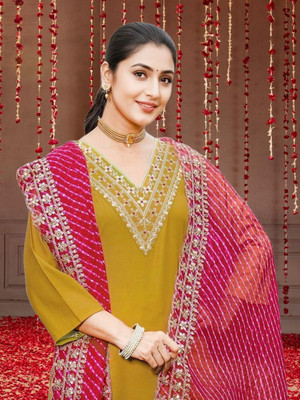 QUEENSFAB Women Kurta Pant Dupatta Set