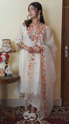 Skylee Women Kurta Pant Dupatta Set
