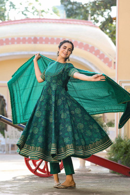 Gosriki Women Kurta Pant Dupatta Set