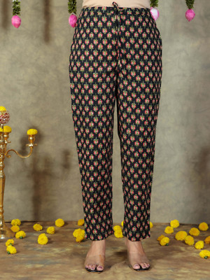 Aramya Comfort Fit Women Black Trousers