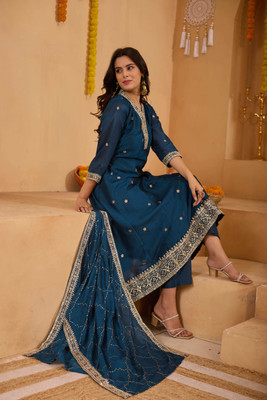 f cloth Women Kurta Pant Dupatta Set