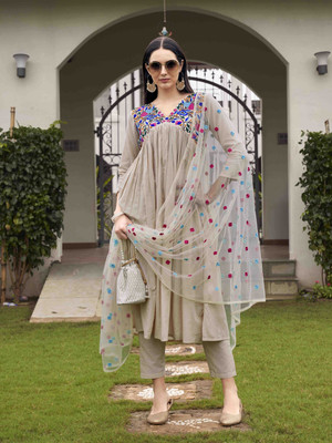 Tikhi Imli Women Kurta Pant Dupatta Set