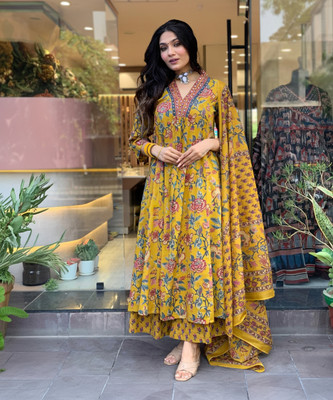 Divastri Women Kurta Palazzo Dupatta Set