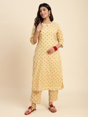 GHUNGHATCENTRE Women Kurta Pant Set
