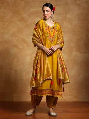 Varanga Women Kurta Salwar Dupatta Set