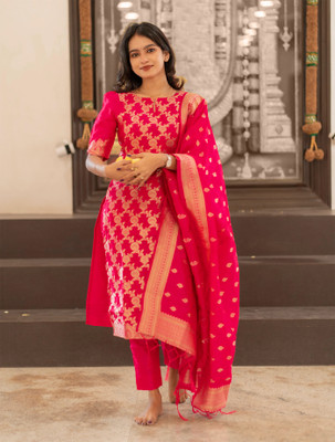 RANGTARA Self Design, Printed Kurta, Trouser/Pant & Dupatta Set