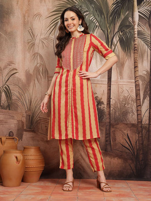 Sangria Women Kurta Pant Set