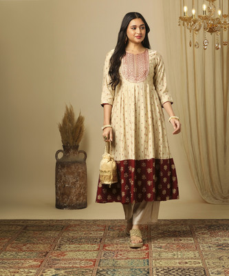 Globus Women Kurta Pant Set