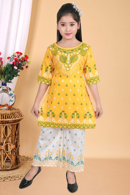 rsa fshion Women Kurta Palazzo Set