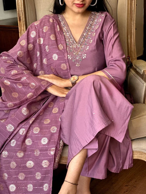 NAVLIK Women Kurta Pant Dupatta Set