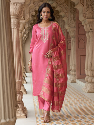 NAVLIK Women Kurta Pant Dupatta Set