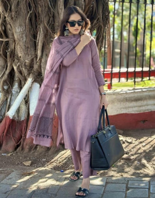 New Ethnic 4 You Women Kurti Pant Dupatta Set