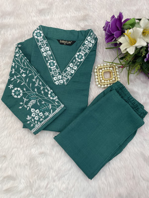 sirhon Women Kurti Pant Set