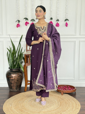 PILUDI HOUSE Women Kurti Pant Dupatta Set
