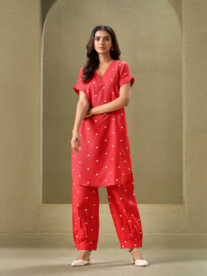 Sangria Women Kurta Palazzo Set