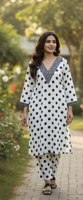 HouseOfCommon Women Kurti Pant Set
