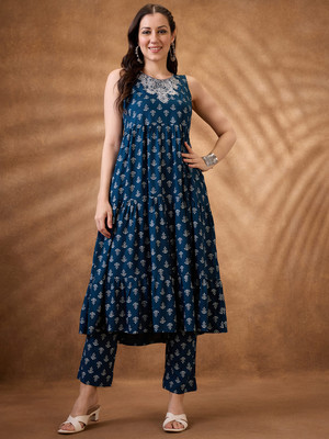 Globus Women Kurta Pant Set