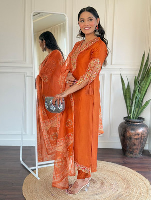 RIWAJ E SHRINGAR Women Kurti Pant Dupatta Set