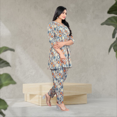 LALITATEX Women Crop Top Pant Set