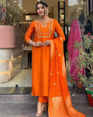 MEHZEEL FAB Women Kurta Pant Dupatta Set