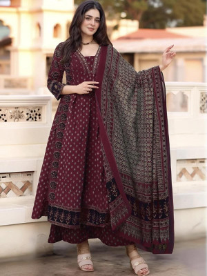 MAK FASHIONS Women Kurta Palazzo Dupatta Set